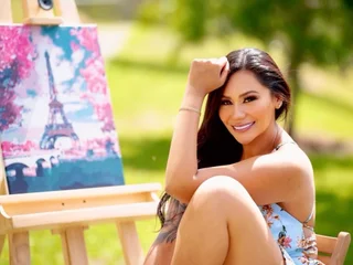 AlessandraMalory webcam livesex profile in honduras cams