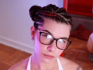 Aylapky Tiny Tits webcam from Brazil