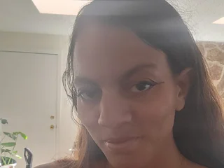 honeyraynes Squirt webcam from United States