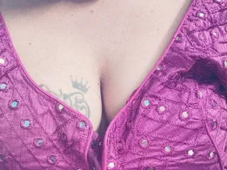 Tamilspicy Milf webcam from India